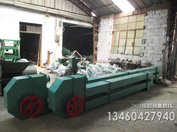 石膏塊粉挖斗式提升機廠家介紹其應(yīng)用