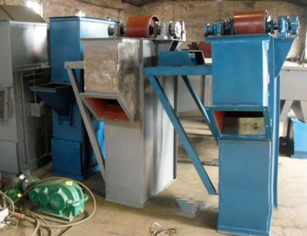 tb斗式提升機跟td形式的區(qū)別對比 tb斗式提升機跟td形式的區(qū)別對比