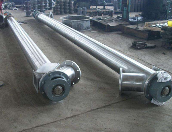 螺旋輸送機(jī)的螺旋軸與吊軸承、頭、尾軸聯(lián)接組裝