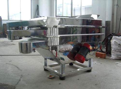 小型直線篩分機生產(chǎn)廠家哪家好，各型號價格怎么樣？