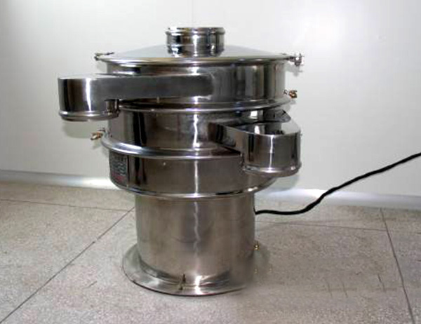 螢石粉研究實(shí)驗(yàn)室中用用拍擊篩好，還是標(biāo)準(zhǔn)檢驗(yàn)篩